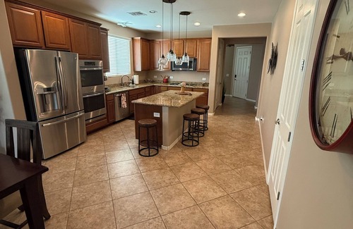 Dove Mountain House | Dove Mountain Perserve, gated, dog friendly home.