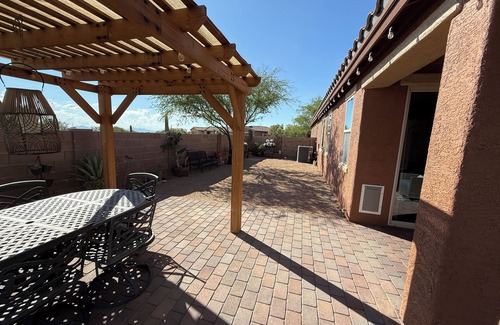 Dove Mountain House | Dove Mountain Perserve, gated, dog friendly home.