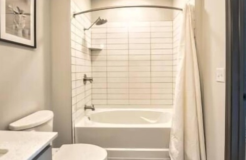 Lockerbie Square Apartment | Downtown 1BR: Gym, Smart TVs, Free Parking