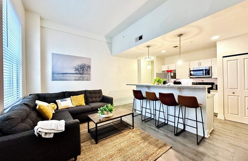 Market East District Apartment | Downtown 2 bedroom Oasis with free parking