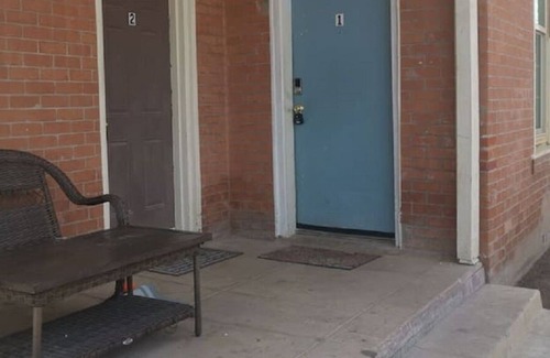 Roosevelt Apartment | Downtown 9 Street 2 Bedroom Apartment