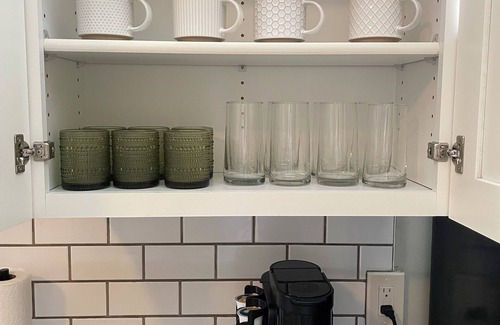 Allentown Apartment | Downtown Allentown Gem 2BR w/Designer Touches