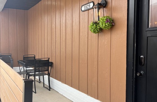 Vernon Apartment | Downtown apartment in Vernonn