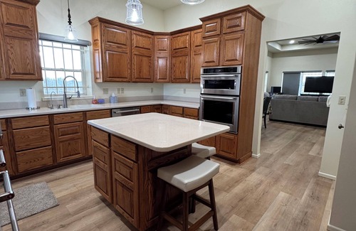 Roswell House | Downtown barn dominium house with views and lots of space