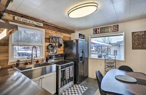 Bigfork House | Downtown Bigfork Home w/Fire Pit, Walk to Harbor!