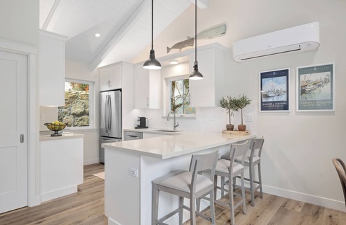 Laguna Cottage | Downtown but secluded cottage