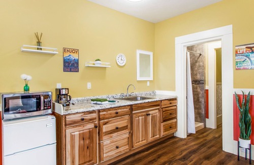Friday Harbor House | Downtown Friday Harbor! Adults Only (CCS#1)