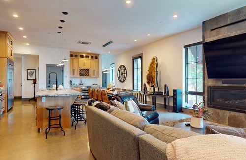 Nevada City House | Downtown Gold Mine