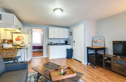 Hallowell Apartment | Downtown Hallowell Retreat w/Water Views!