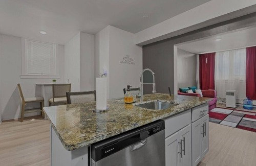 New Center Detroit Apartment | Downtown Hideaway w/Cozy & Modern Comfort