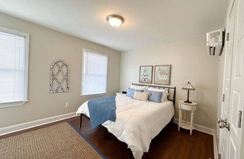 MLK University House | Downtown Home Away from Home 2