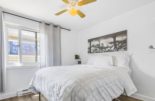 Hull Apartment | Downtown hull - 5 min from DT Ottawa - 1 free parking