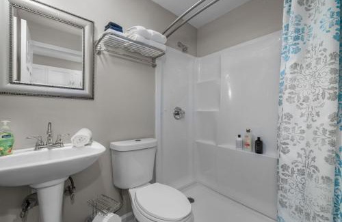 Kimmswick House | Downtown Kimmswick Studio Newly Renovated