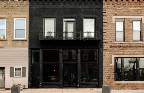 Le Roy Apartment | Downtown LeRoy ONE TWENTY Loft