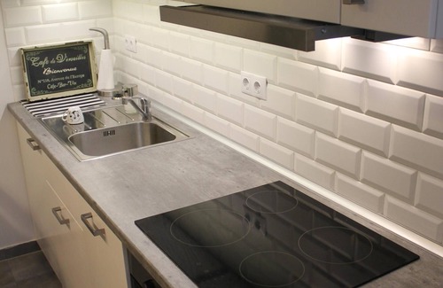 Inner City Budapest Apartment | Downtown Location, Fully Equipped, Very Spacious, Classic-modern, Renovated Flat