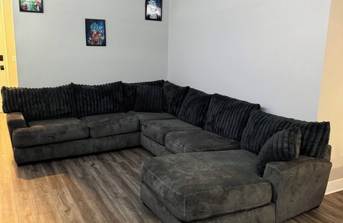 Louisville Apartment | Downtown Louisville - FREE Wine & Snacks -