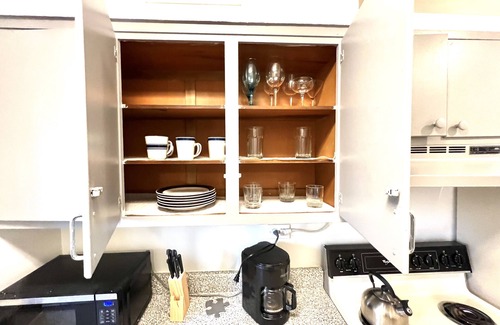 Peachtree Center Condo | Downtown Oasis | City Views | 9-O