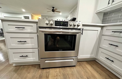 Alpharetta House | Downtown Renovated Luxury: Sleeps 10, Game Room, Fire Pit, Fenced Yard