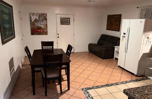 Downtown Phoenix House | Downtown Secluded Room 1