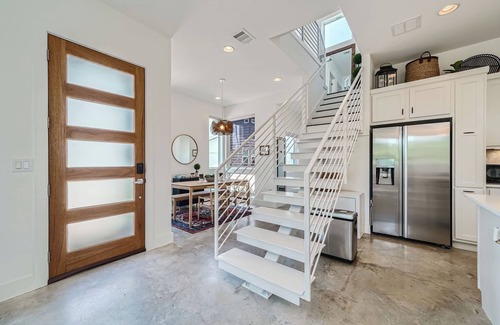 Highland House | Downtown Vibes with Backyard Bliss - WFH Friendly