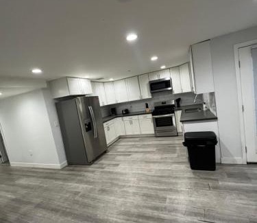 Downtown Los Angeles Hostel | DowntownLA Bottom Bunk