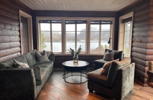 Brekke House | Drøm deg bort til fjells Velkommen til en perle av en hytte