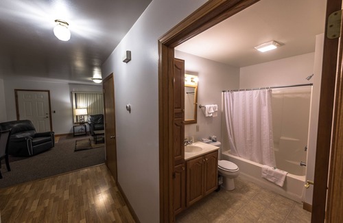 Arcadia Hotel | Draft Horse Inn and Suites