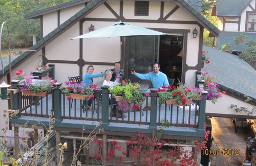 Mount Shasta Cottage | Dragon's Lair/Garden Loft, Very Private, Cov. Gar. 1 BR. 1 BA. 1 Mi to MS.