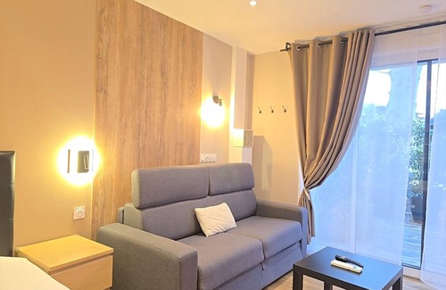 Moyen-Vernet Apartment | Dragons Catalan whirlpool bath, terrace, ground fl