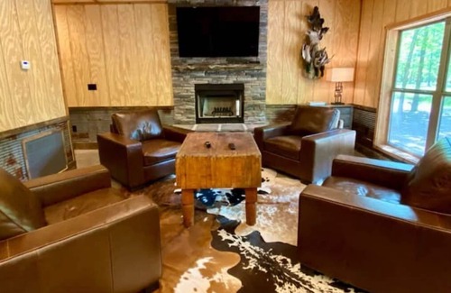 Stuttgart House | Drake Ln Hunting Club