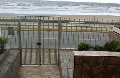 Praia dos Sonhos Apartment | Dream Beach Dream Itanhaem SP in front of the beach