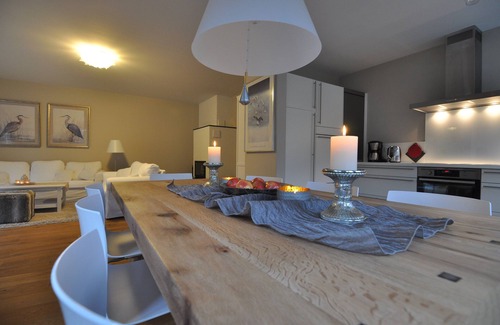 Dierhagen Strand House | Dream beach house, stylish, luxurious, by the forest, directly behind the beach