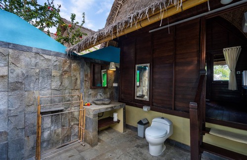 Mushroom Bay House | Dream Beach Kubu (Twin Room) near from Devil Tears and Dream Beach