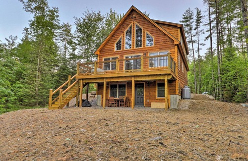 Bethel Cabin | Dream Log Cabin in Bethel with Private Deck!