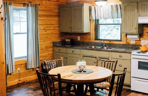 Millersburg Cabin | Dream On by Rocky Hill Cabins