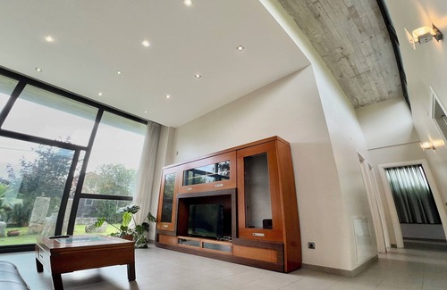 Maono House | Dream Serenity, Villa Stylish Host