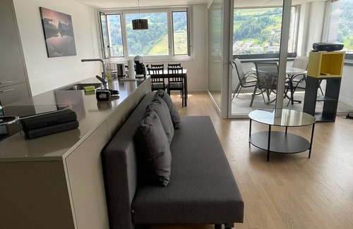 Kriens Apartment | Dream View Apt With Homecinema Netflix Loggia