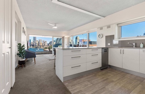 Kirribilli Apartment | Dream Views of Sydney CBD