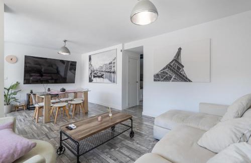 Cenes de la Vega House | Dreaming Landscape Luciano - piscina y parking gratis