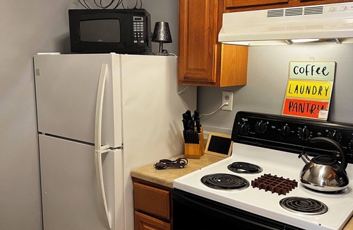 Winchester Apartment | Dreamweaver — 1BR 1BA just two blocks from the downtown walking mall