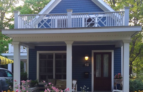 Charlevoix House | Dreamy Cottage, Perfect Location to Lakes and Town! Cutest Cottage in Charlevoix