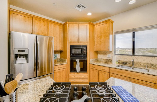 Tucson House | Dreamy desert escape with mountain views, private pool & hot tub - near downtown