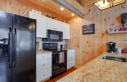 Tupper Lake House | DREAMY Lake Simond Waterfront Home