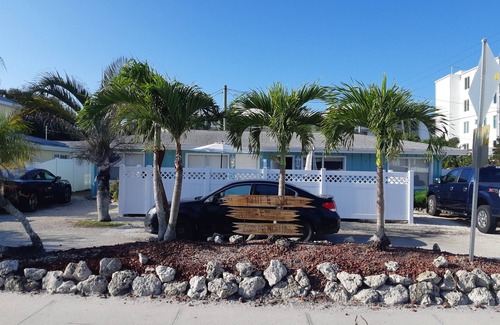Siesta Key Villa | Drift Inn B, Heated Pool, Beach and Amenities, 2-3 min walk