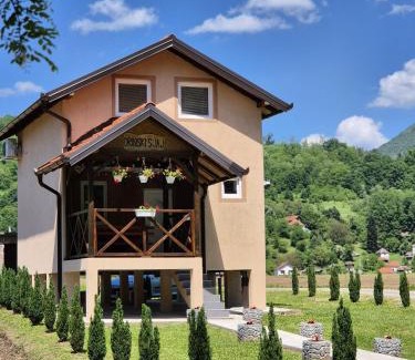 Ljubovija House | Drinski sjaj