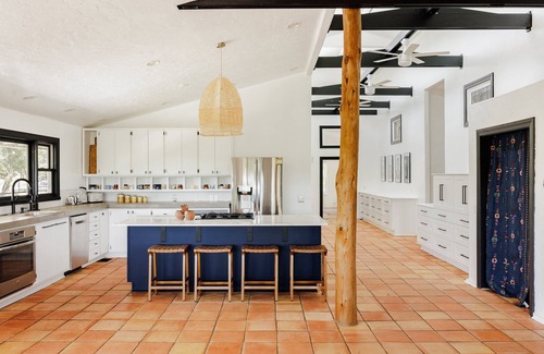 Johnson City House | Dripping Springs Homestead - Bunkhouse w/Amazing Views and Natural Serenity