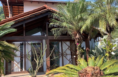 Centro House | DRIRIOS HOUSE guesthouse 3 minutes from the center. It has a swimming pool and large rooms.