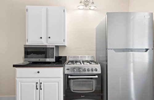 Maple-Ash House | DT Studio -1 Block to Mill Ave/ASU + Free Parking