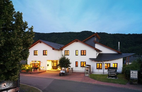 Minheim Apartment | * (DTV) Apartment with 16sqm balconies and panoramic views