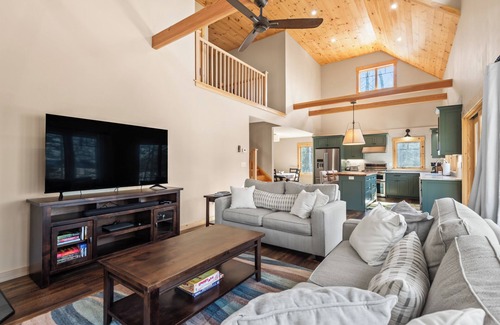 Rangeley Plantation House | Duck Duck Moose | New Private Home on Mooselookmeguntic Lake, Private Waterfront